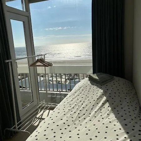 Seaview With Private Parking * ザントフォールト